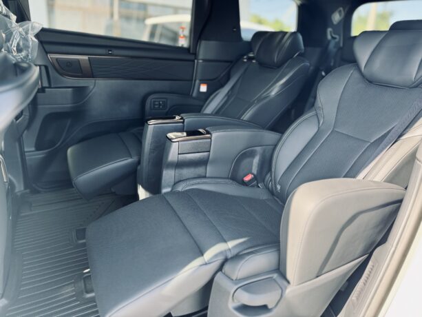 【新型】40系 TOYOTA ALPHARD (アルファード) Z(ガソリン) 3