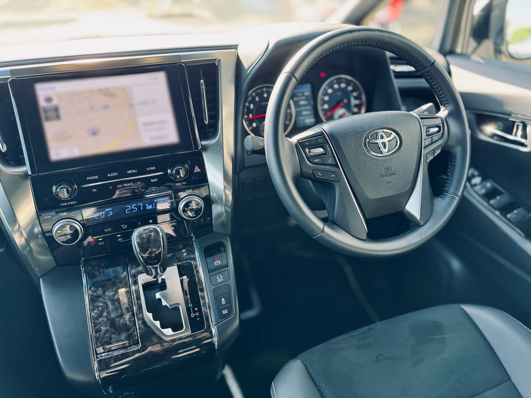 30系 TOYOTA ALPHARD (アルファード) 2.5 S タイプゴールド 2