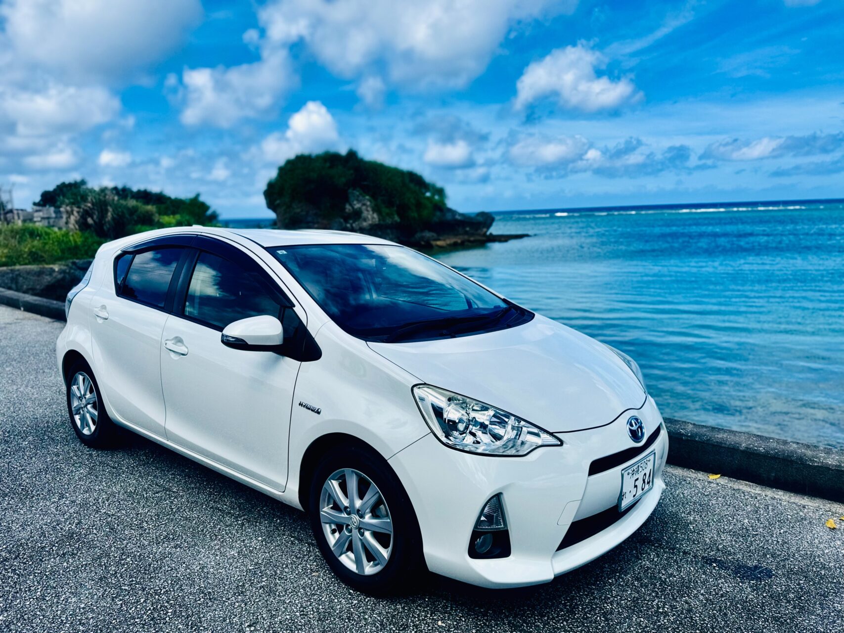  TOYOTA アクア G